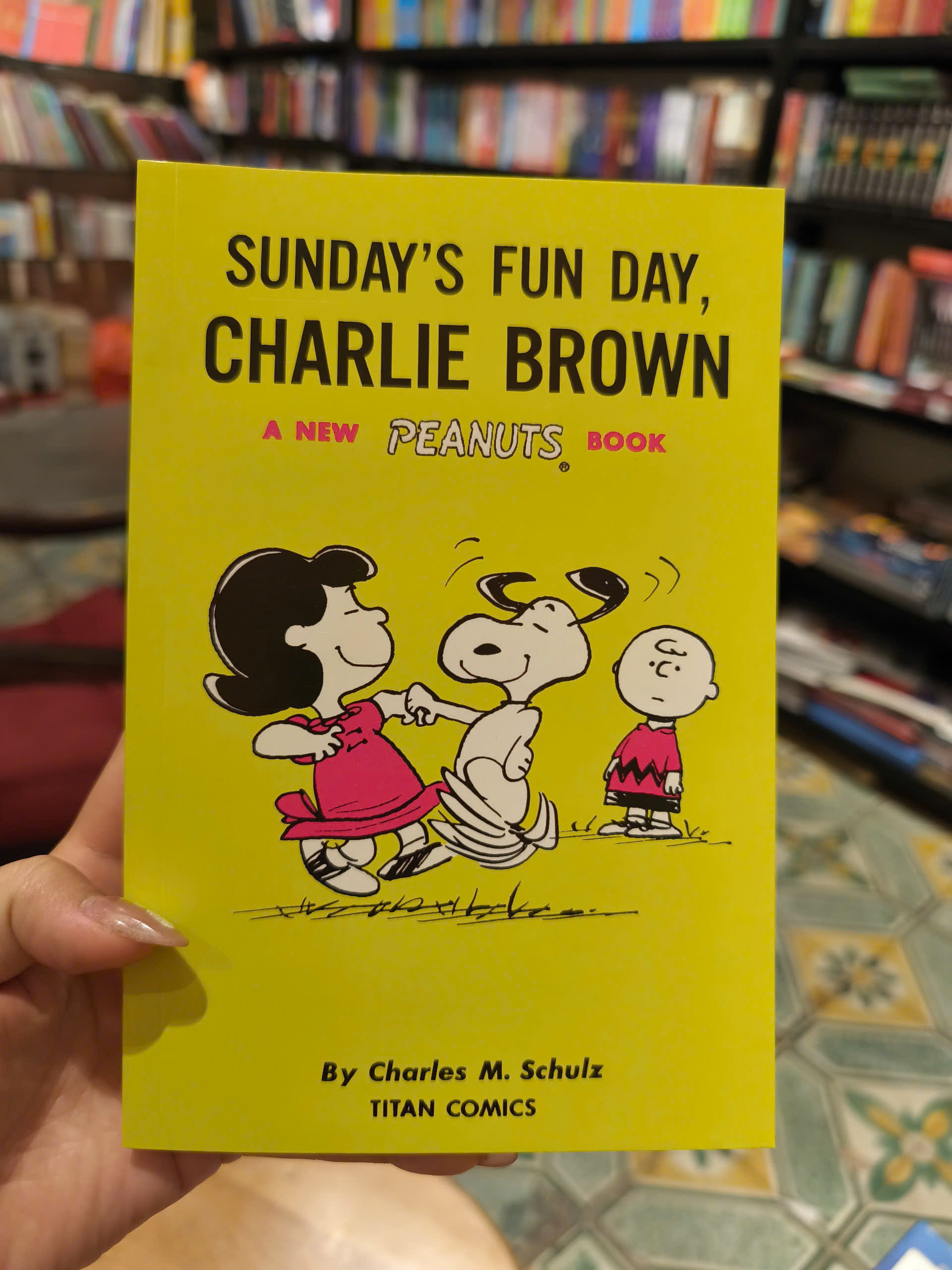 Sách - Sunday's Fun Day, Charlie Brown by Charles M Schulz - A New Peanuts Book - Children book