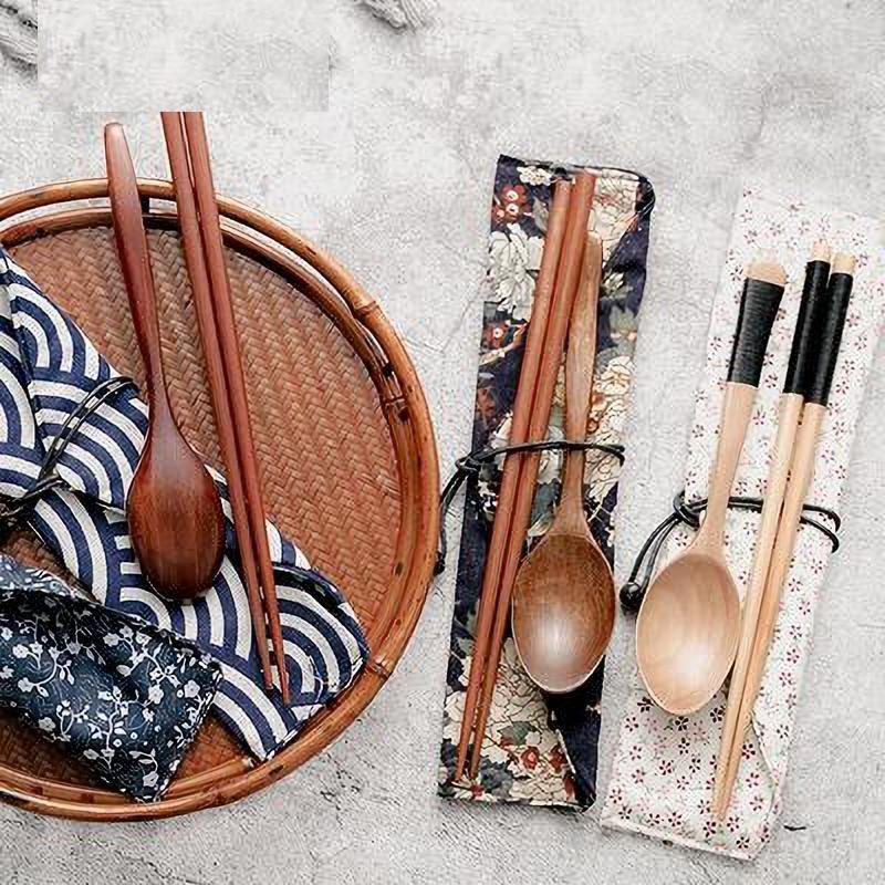 Set 3 món đũa, thìa gỗ, bao vải phong cách Nhật Bản, bộ muỗng đũa gỗ văn phòng