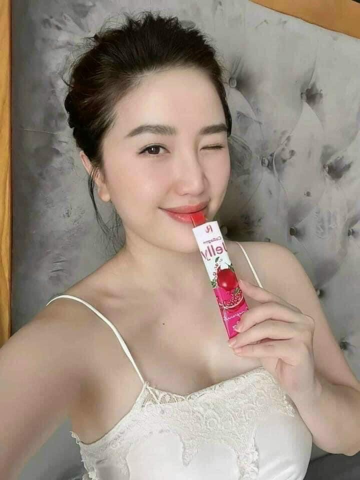 Thạch lựu đỏ Revive collagen jelly hỗ trợ làm trắng da từ bên trong