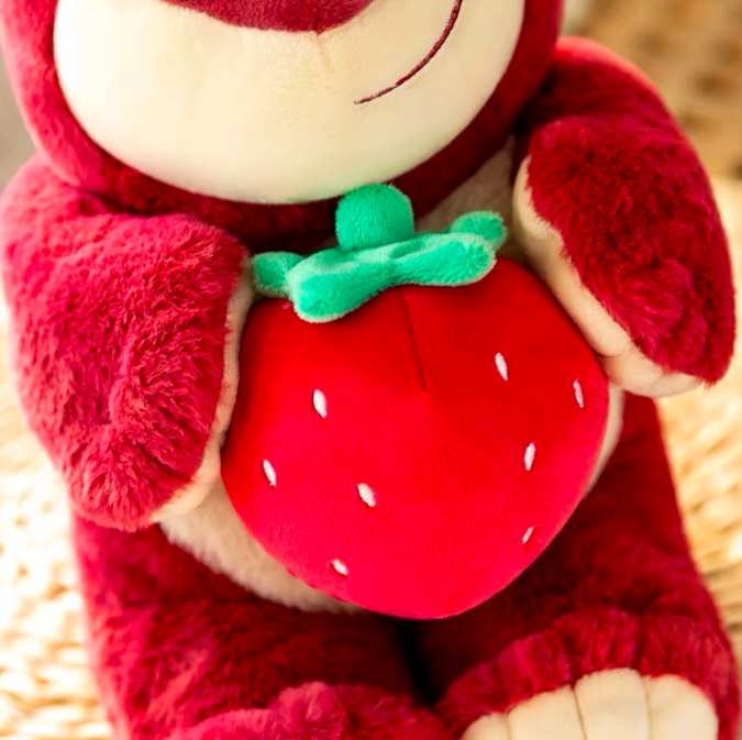 Thú nhồi bông gấu Lotso ôm trái dâu dễ thương - Size từ 40 đến 90cm - Quà tặng gấu bông gấu dâu êm mịn