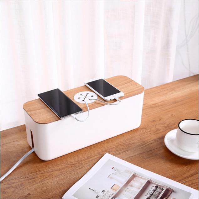 Hộp đựng ổ cắm điện bảo vệ an toàn chống bụi bẩn tiện lợi từ nhựa ABS và gỗ.