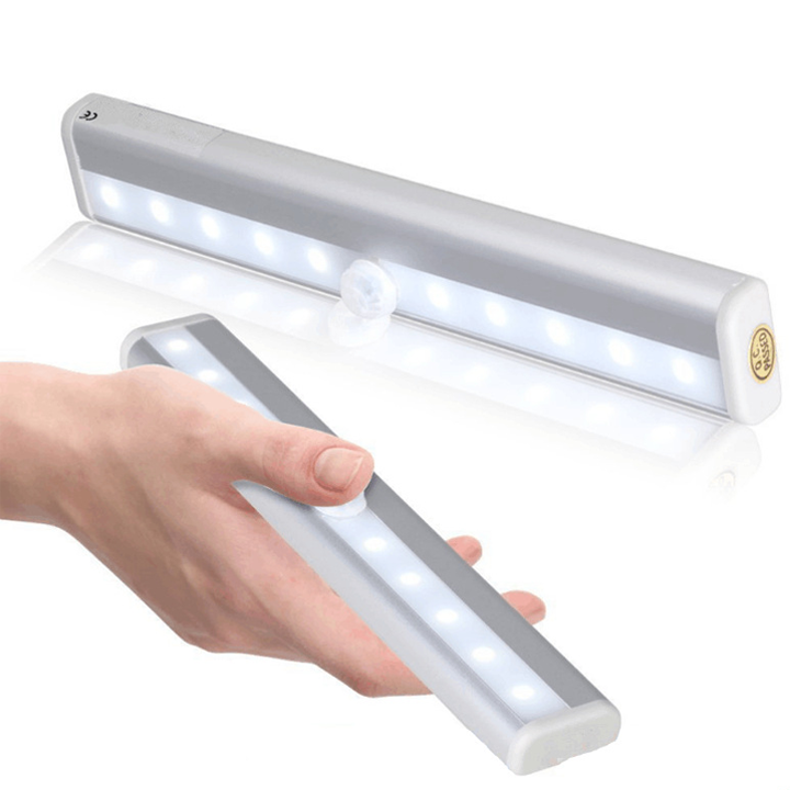 Đèn led gắn tủ quần áo dùng pin,cảm biến thông minh, gắn tủ quần áo tiện dụng