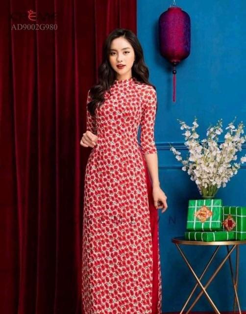 Áo dài hoa nhí đỏ kèm quần