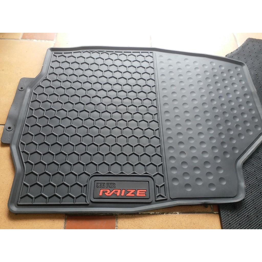 Bộ Thảm Lót sàn Caosu vân Tổ ong Cho Xe Toyota Raize 2021,2022,2023