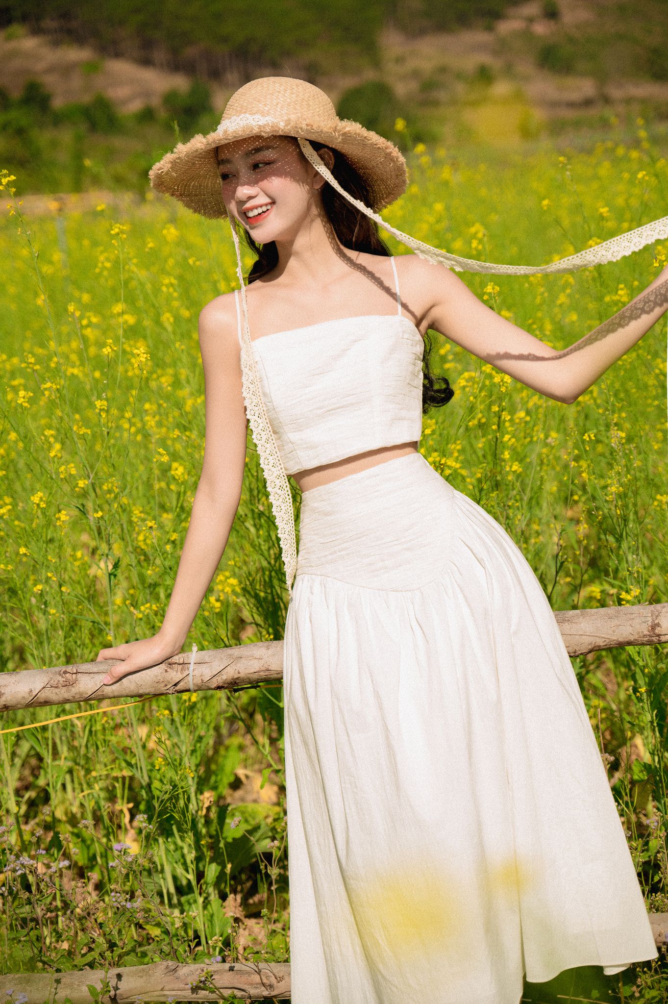 OLV - Chân váy Alanis White Skirt