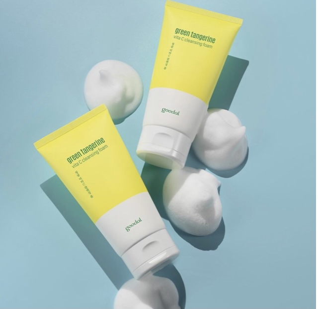Sữa rửa mặt cho da dầu mụn Goodal Green Tangerine Vita C Cleansing Foam 150 ml