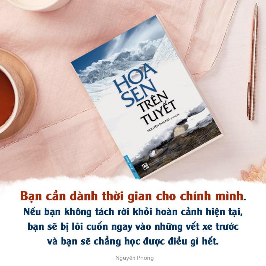 Sách - HOA SEN TRÊN TUYẾT - First News
