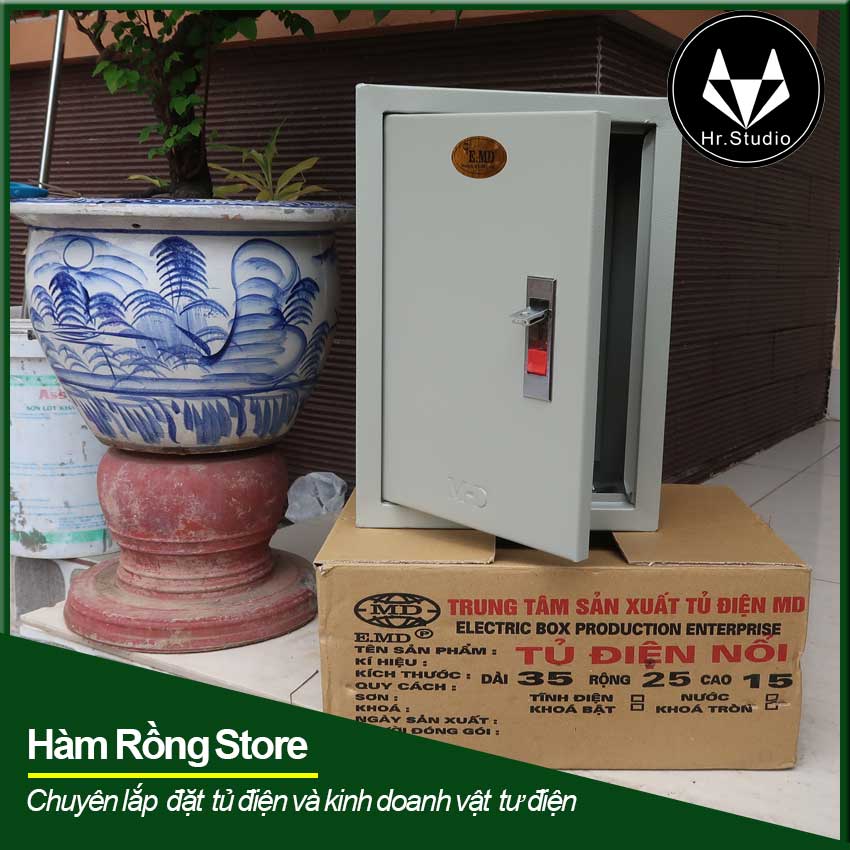 Vỏ tủ điện công nghiệp EMD 35x25x15 sơn tĩnh điện tay chốt đỏ
