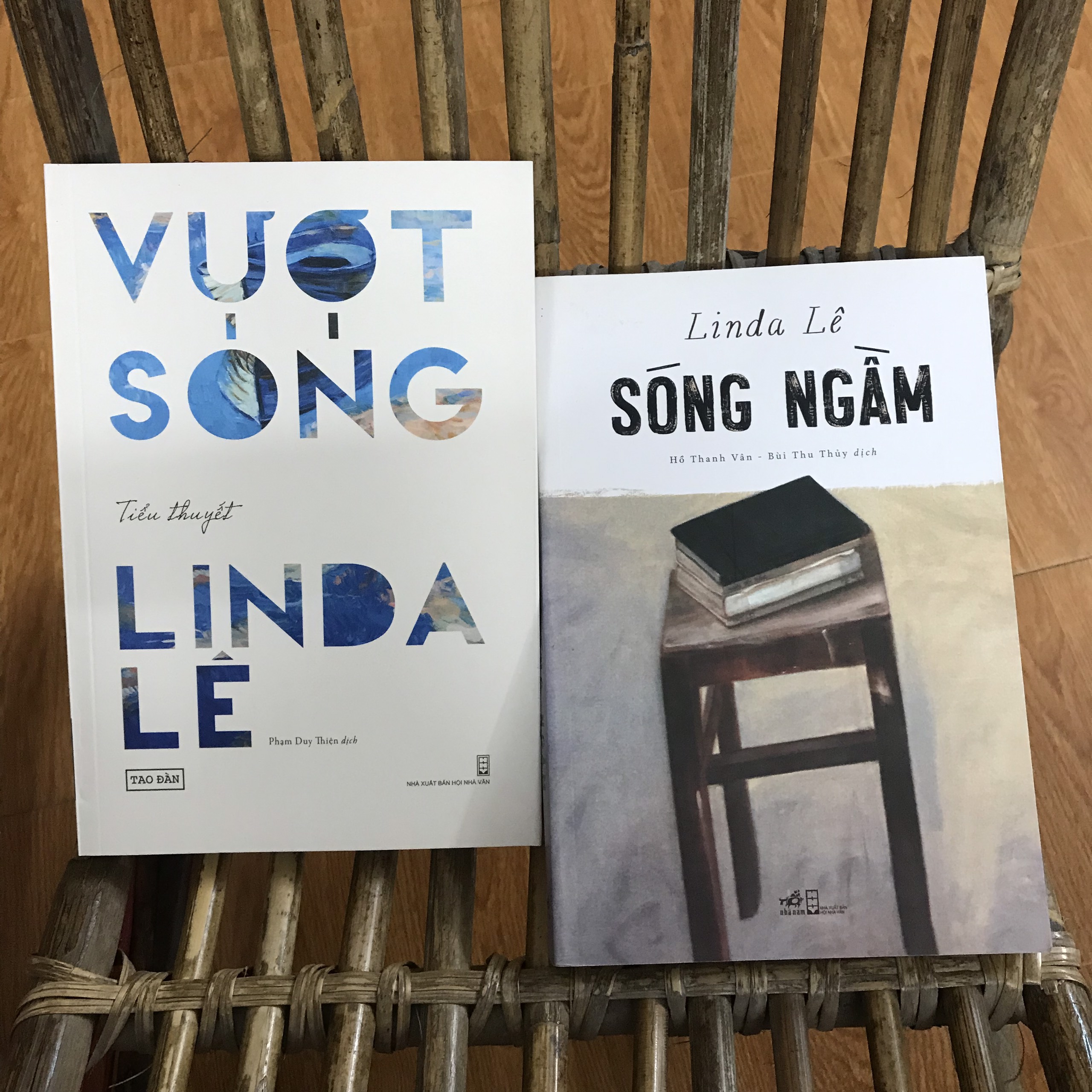 Combo Linda Lê: Sóng Ngầm + Vượt Sóng (tặng kèm bookmark)