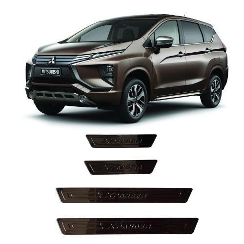 BỘ ỐP NẸP BƯỚC CHÂN TRONG NGOÀI TITAN DÀNH CHO XE MITSUBISHI XPANDER 2018-2019