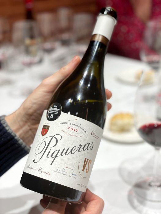 Rượu vang Organic Piqueras VS Monastrell & Garnacha Tintorera kèm túi hộp,đồ khui
