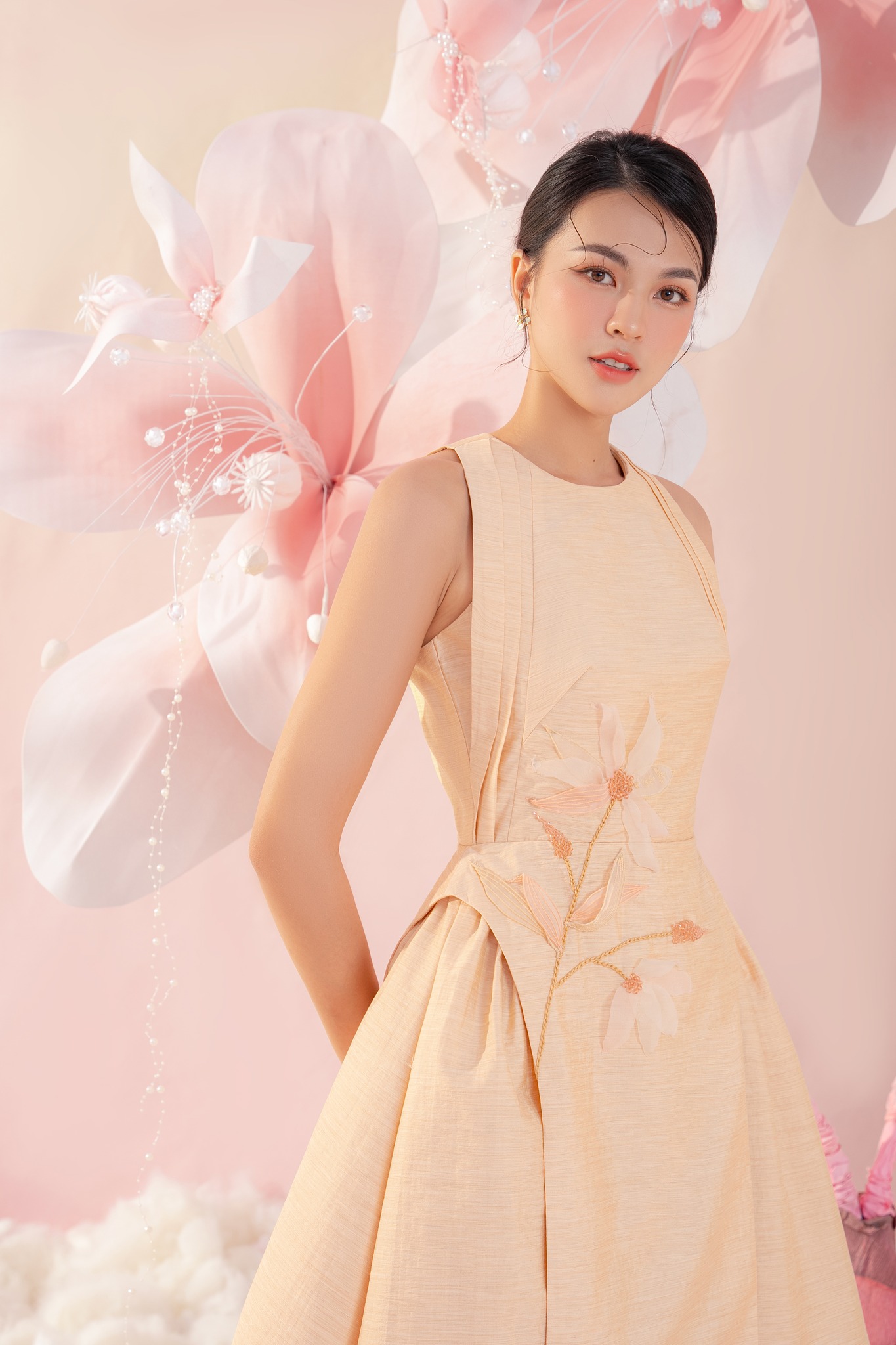 OLV - Đầm Galpin Embro Dress