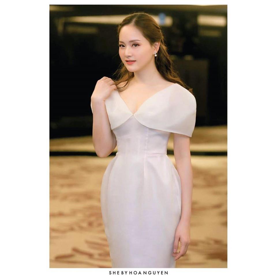 Đầm suông phối nơ trễ vai