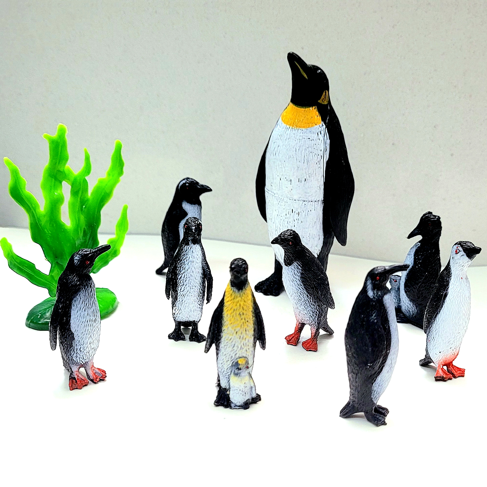 Đồ chơi sinh vật biển - Mô hình 9 Chim Cánh Cụt Penguin nhựa giáo dục cho bé