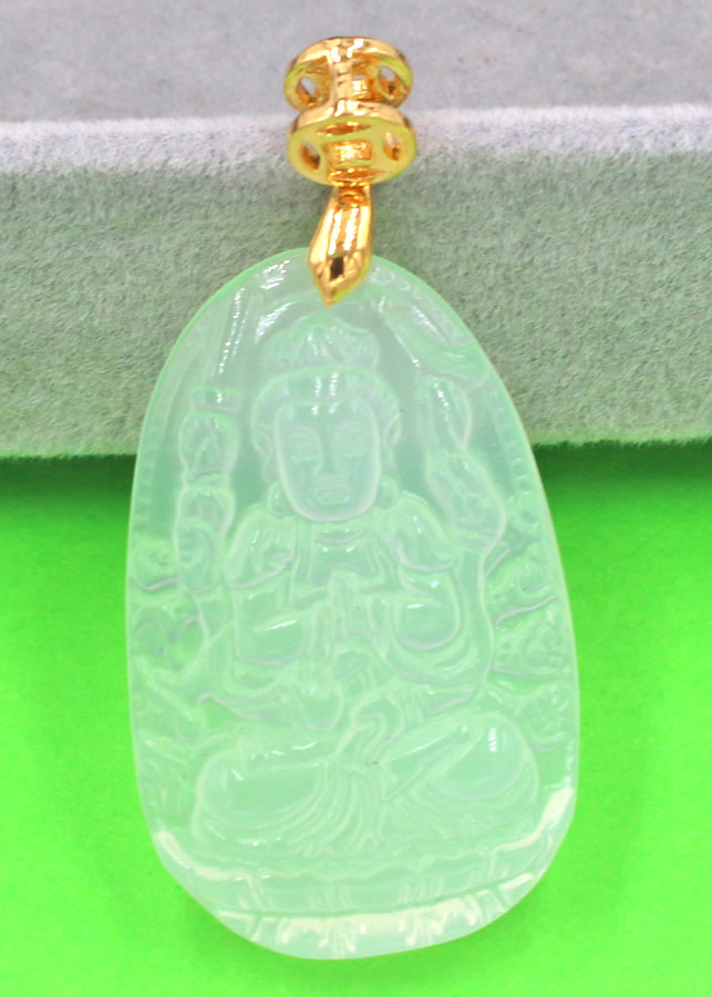 Mặt Phật Thiên Thủ Thiên Nhãn mã não trắng 3.6 cm