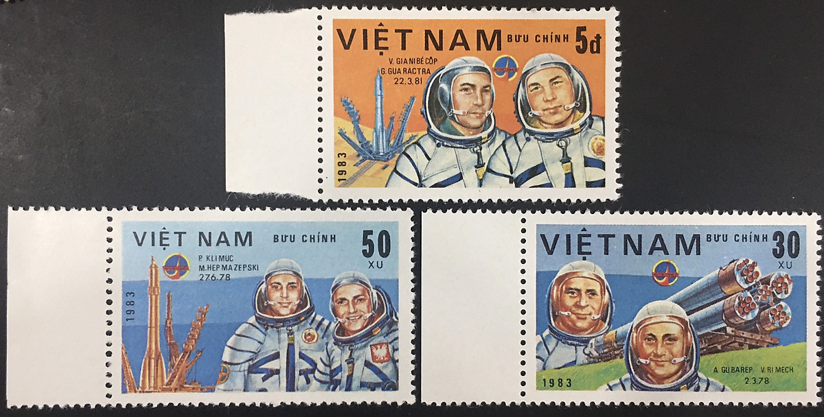 Bộ 9 tem Việt Nam Cặp bay vũ trụ Quốc tế