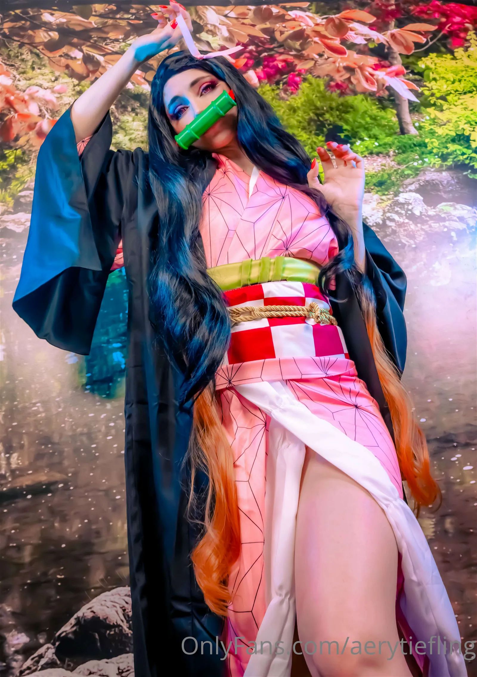 hình cosplay chapter 100 4