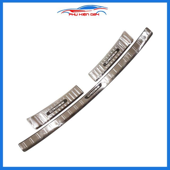 Ốp chống trầy cốp Corolla Cross 2020-2021-2022 Inox mạ crom sáng bóng