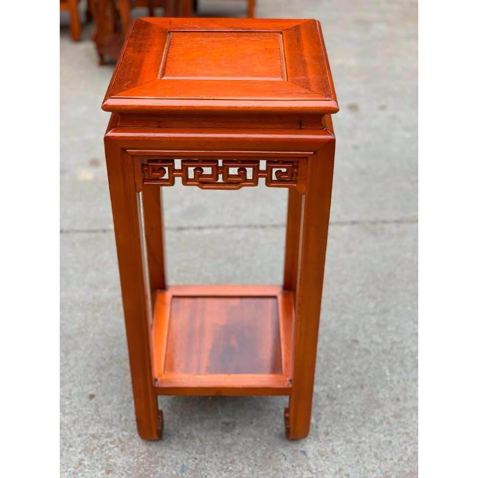 Đôn vuông đục chiện gỗ gụ hàng đẹp