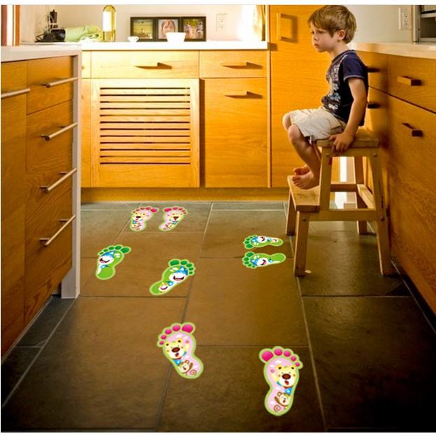 Decal trang trí Bàn Chân vui nhộn - Dạ quang A.H