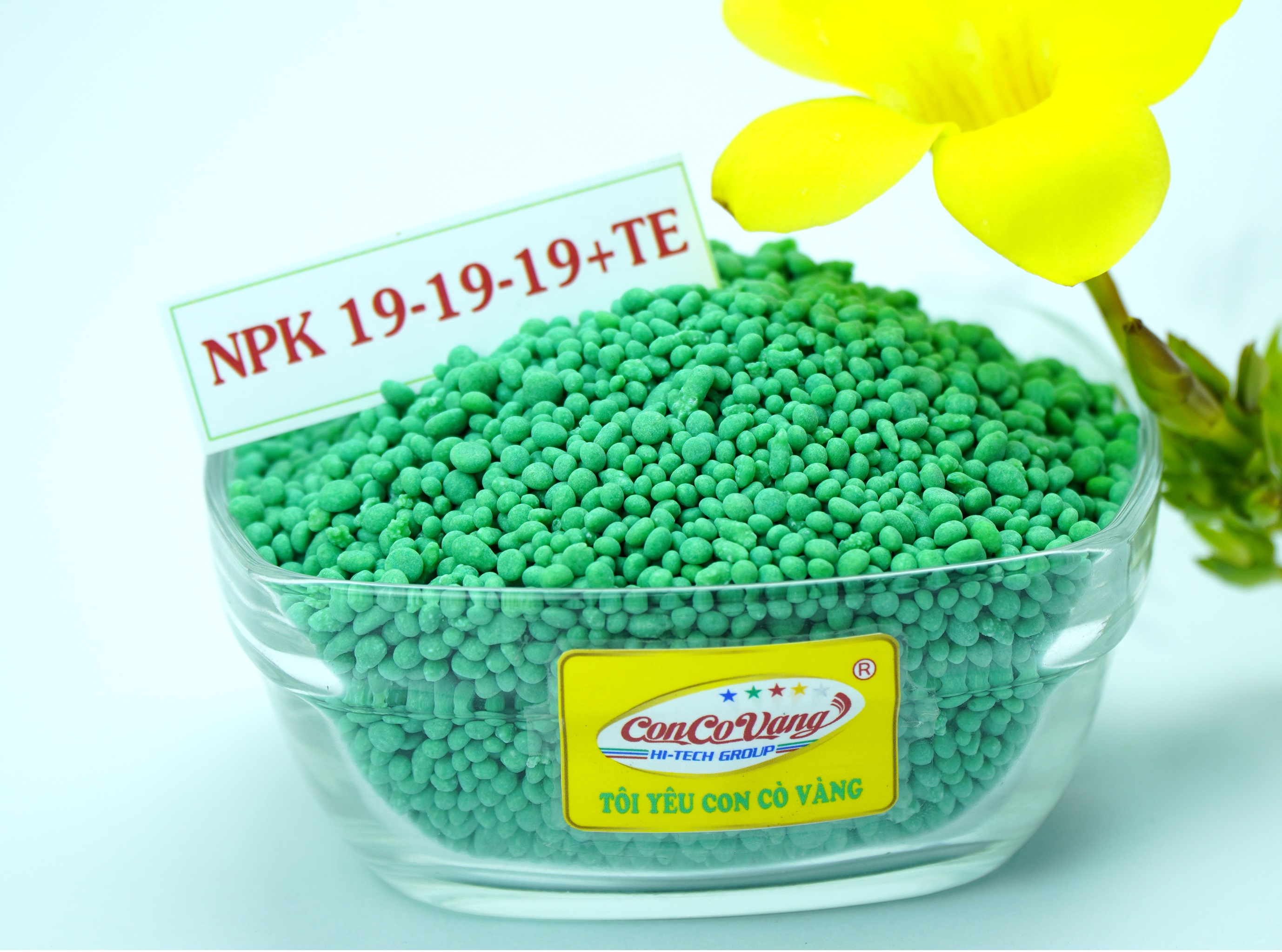 Phân bón CowBoy Brand NPK 19-19-19
