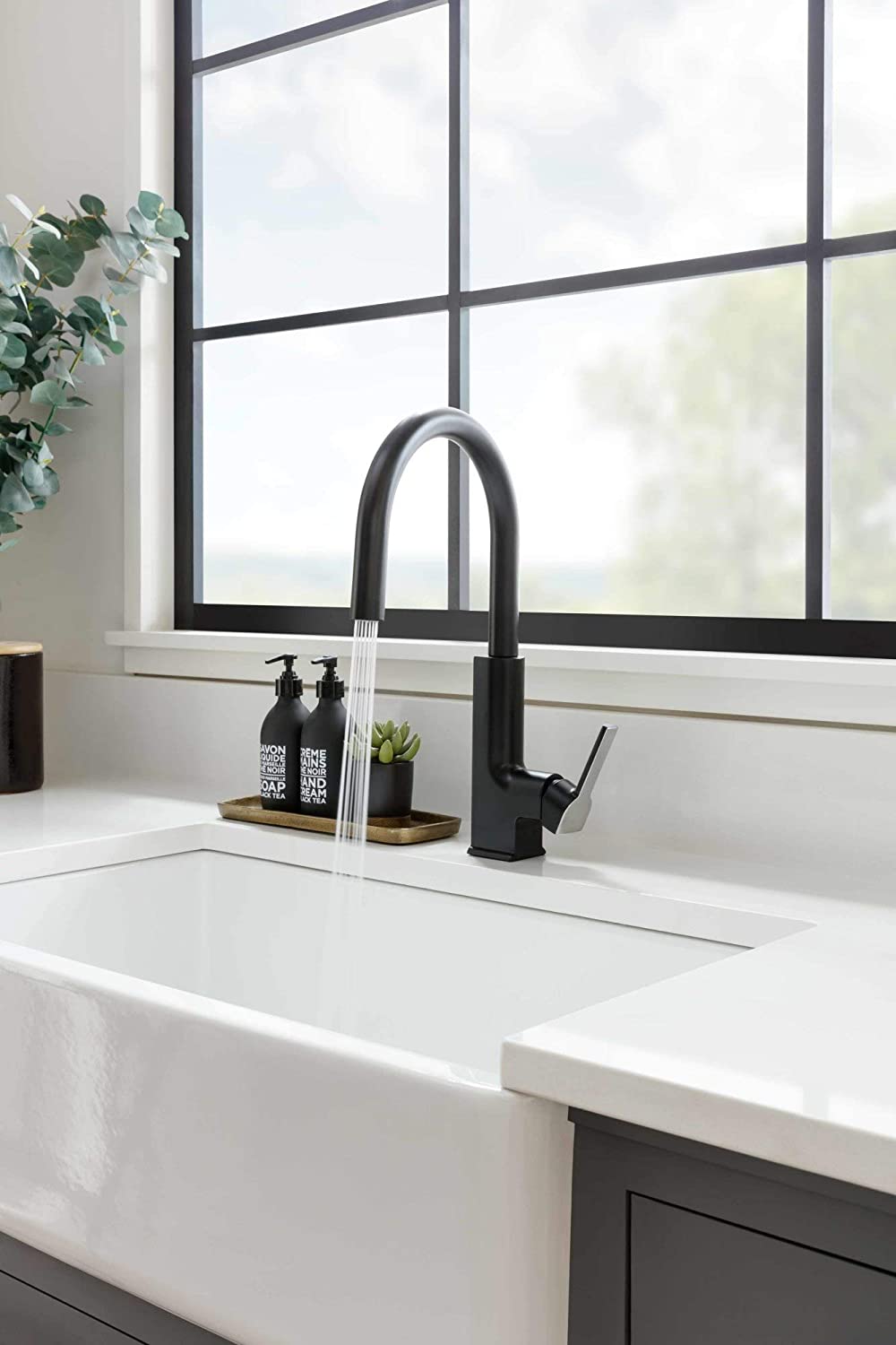 Vòi rửa chén dây rút MOEN S72308BL (HÀNG CHÍNH HÃNG)