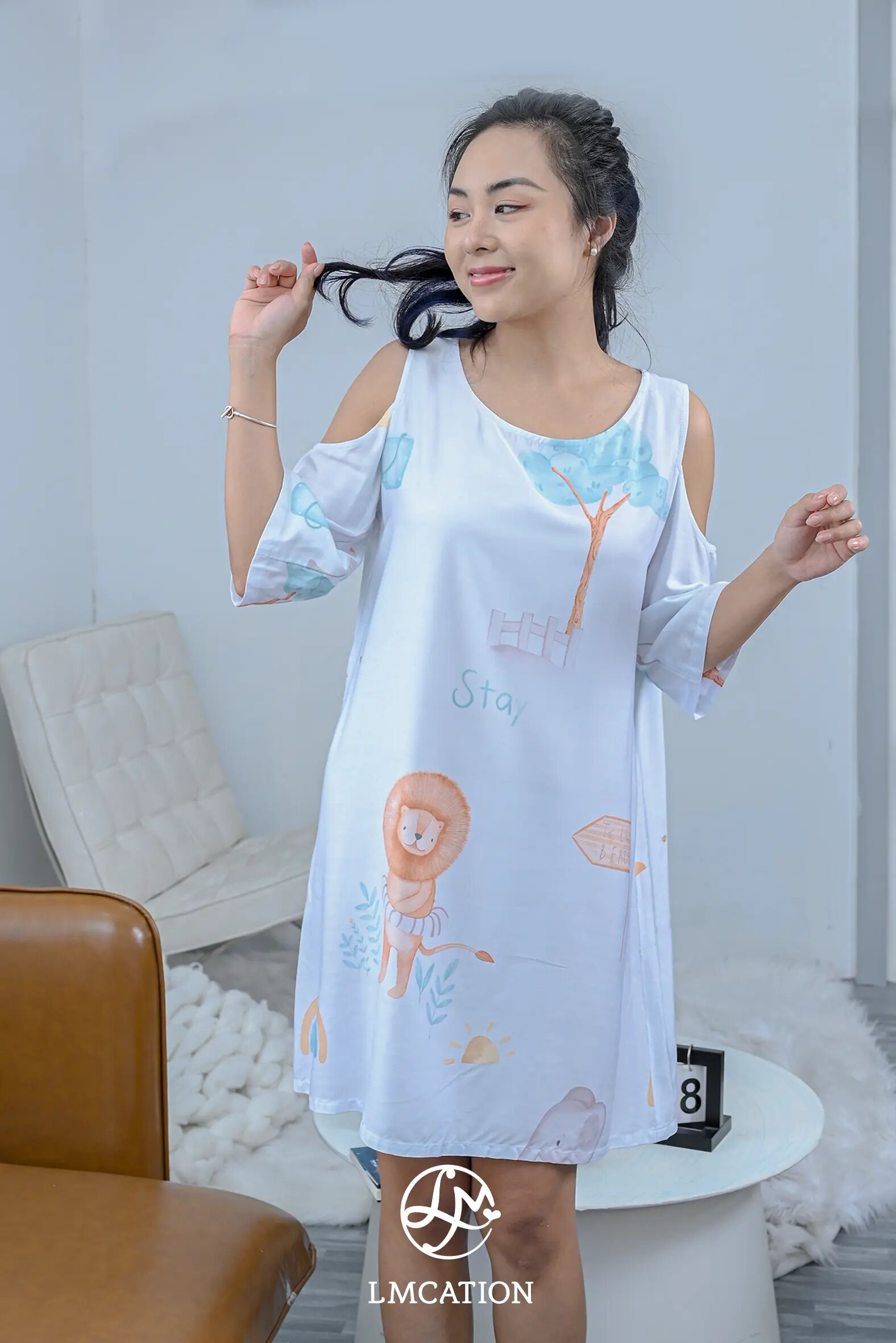 Đầm mặc nhà khoét vai LMcation Tencel - Xanh ngọc hoa văn