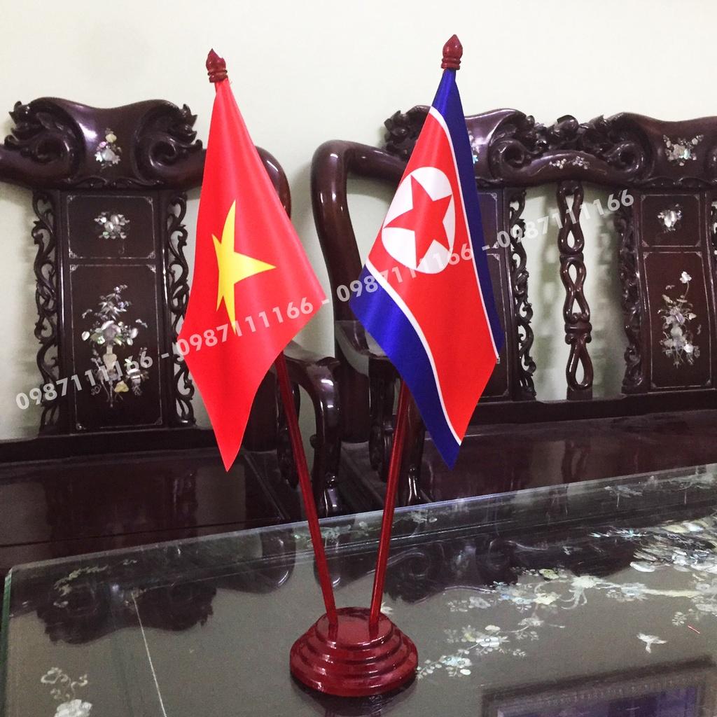 Cờ Để Bàn Đế gỗ Cắm 2 cờ Việt Nam - Triều Tiên In Kỹ Thuật Số