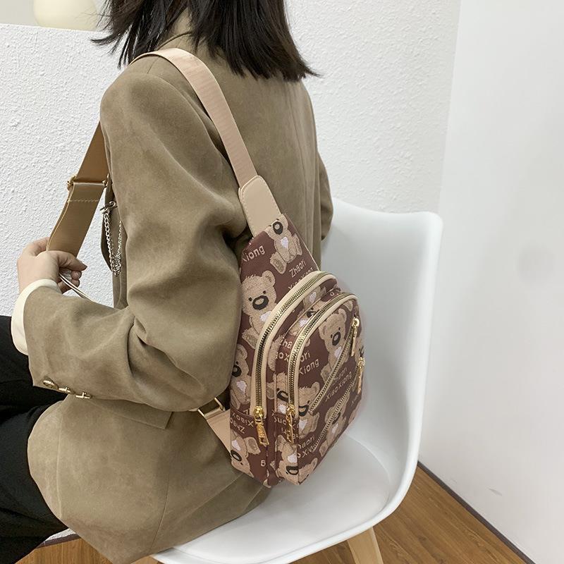 Women's chest bag 2021 New Fashion Bear Bear straddles chest bag ins texture Cartoon Shopping shoulder bag