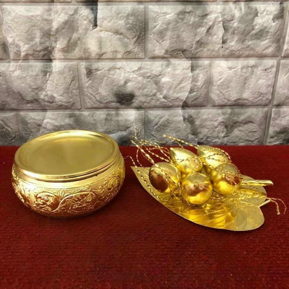 Cơi trầu cau bằng đồng