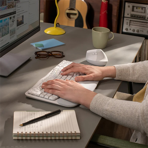 Bàn phím không dây Logitech Wave Keys Ergonomic - Hàng chính hãng