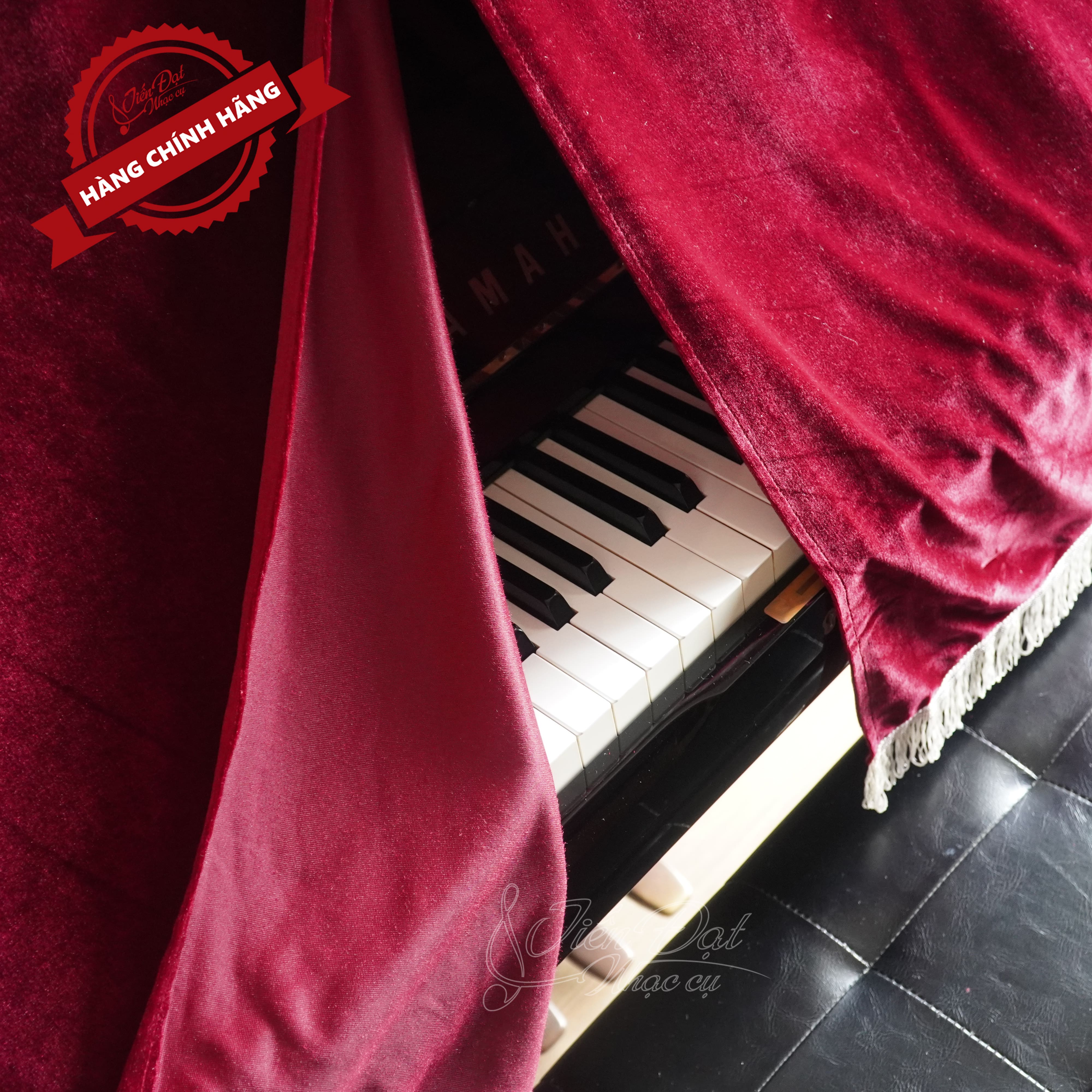 Khăn Phủ Đàn Piano Nhung Đỏ Xếp LY KC-01