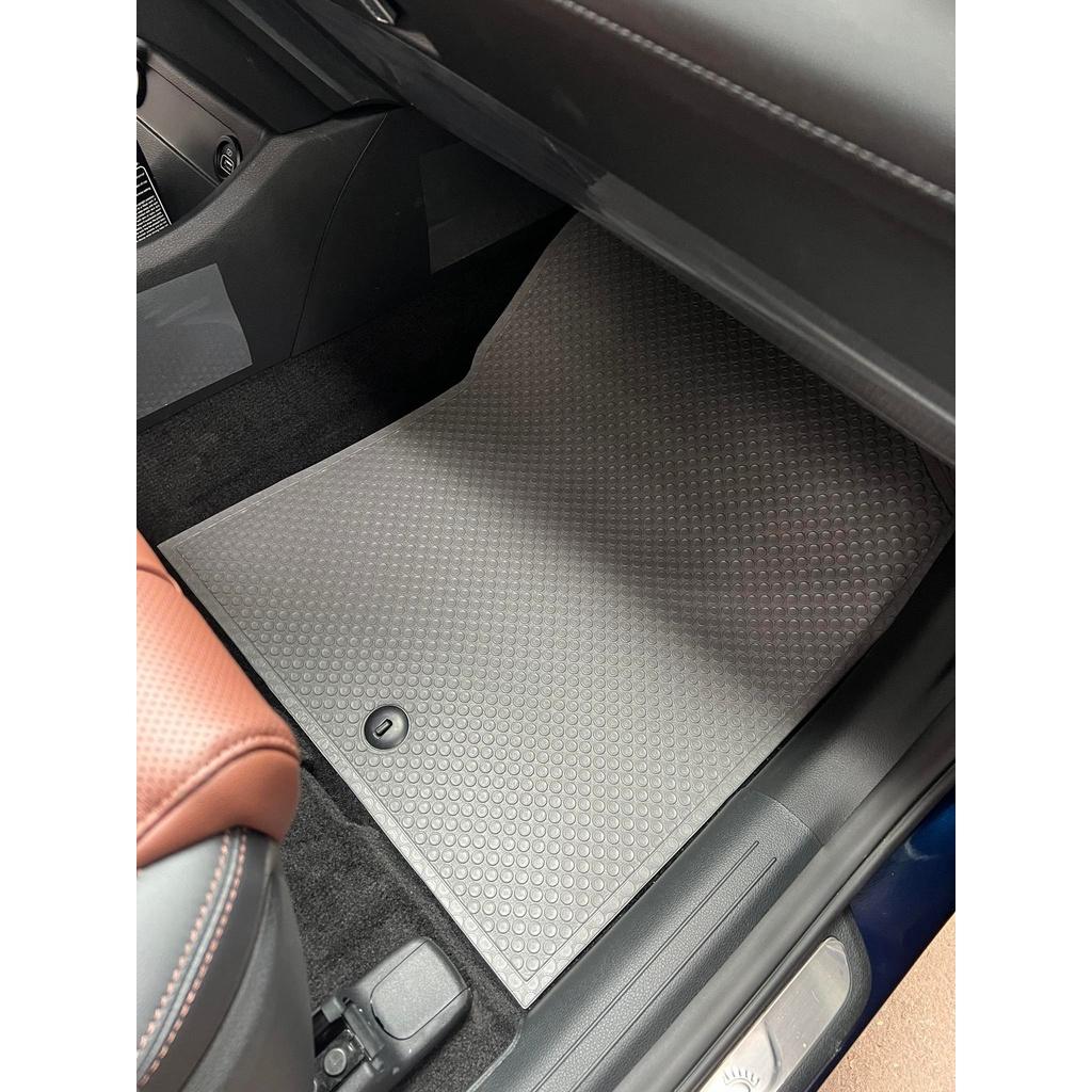 Thảm Lót Sàn Ô Tô Hyundai Santafe 2021 - Phiên Bản KATA Pro - Khít với sàn xe, Không thấm nước, Không mùi, Không ẩm mốc