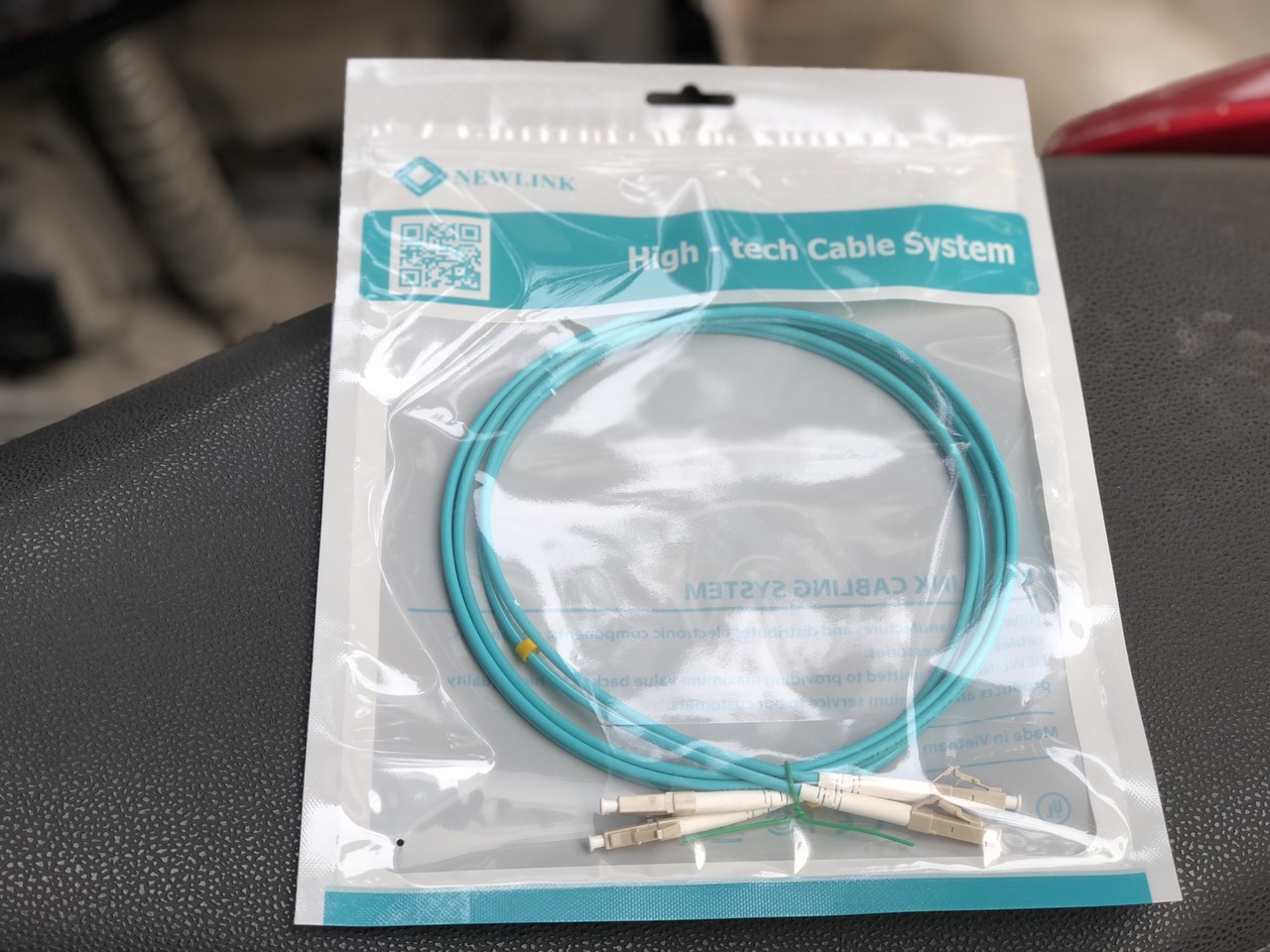 Dây nhảy quang LC/UPC-LC/UPC MM OM4 Duplex 3.0 dài 1,5M