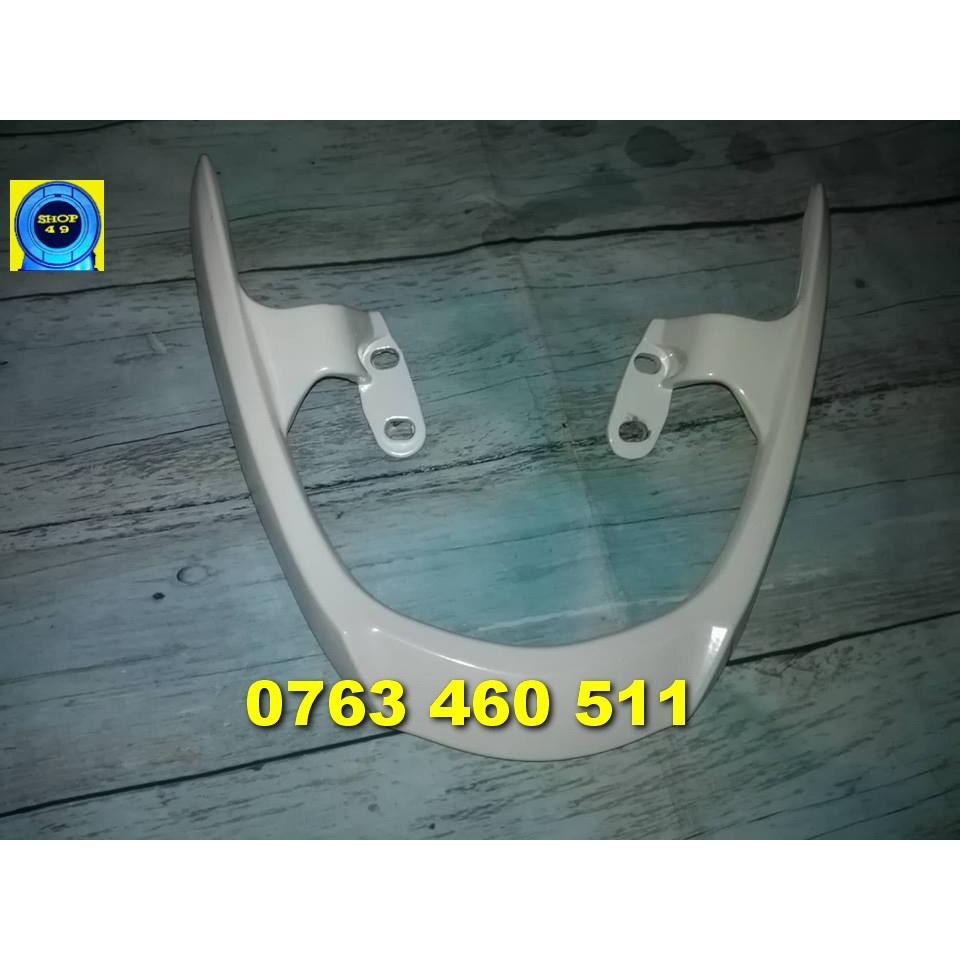 Cảng sau xe sirius