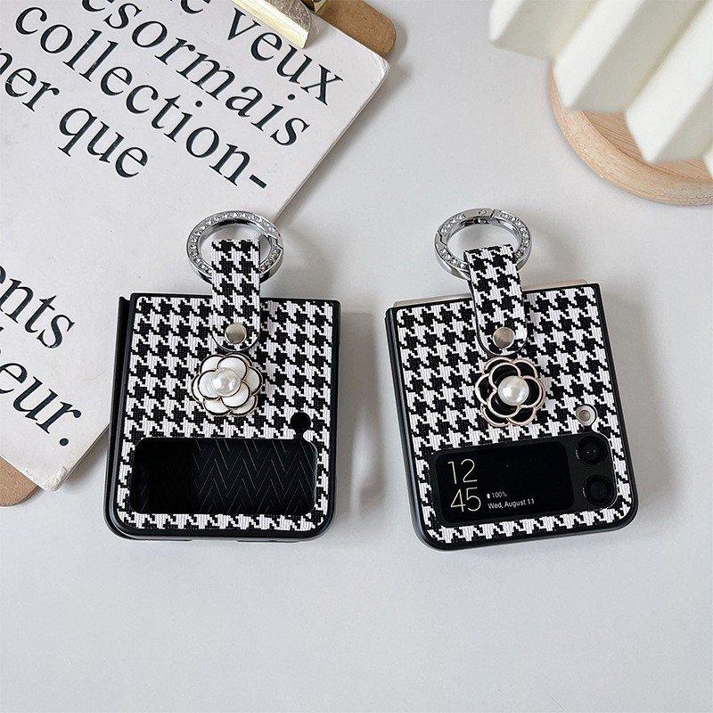 Ốp Lưng Cho Samsung Z Flip 5 / Z Flip 4 / Z Flip 3 Cao Cấp Họa Tiết Houndstooth Có Nhẫn Xỏ Ngón Tay - Bum Store Galaxy Case