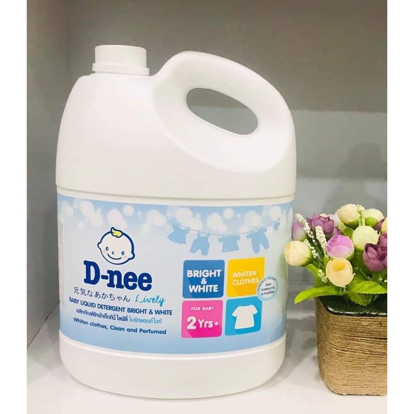 Nước giặt xả quần áo D-nee 3000ml