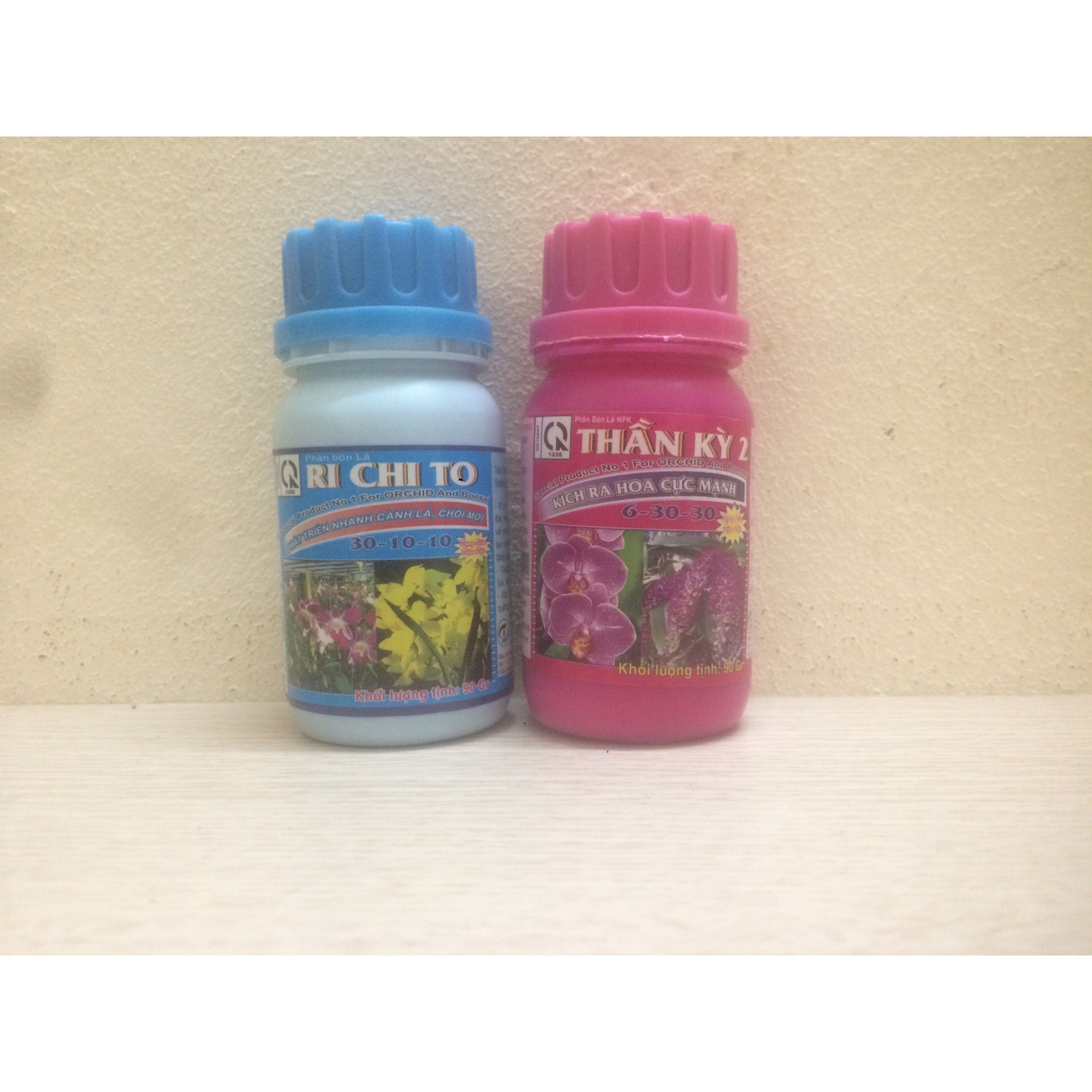 COMBO KÍCH - DƯỠNG HOA RICHITO 30-10-10 90G VÀ NPK THẦN KỲ 2, 6-30-30