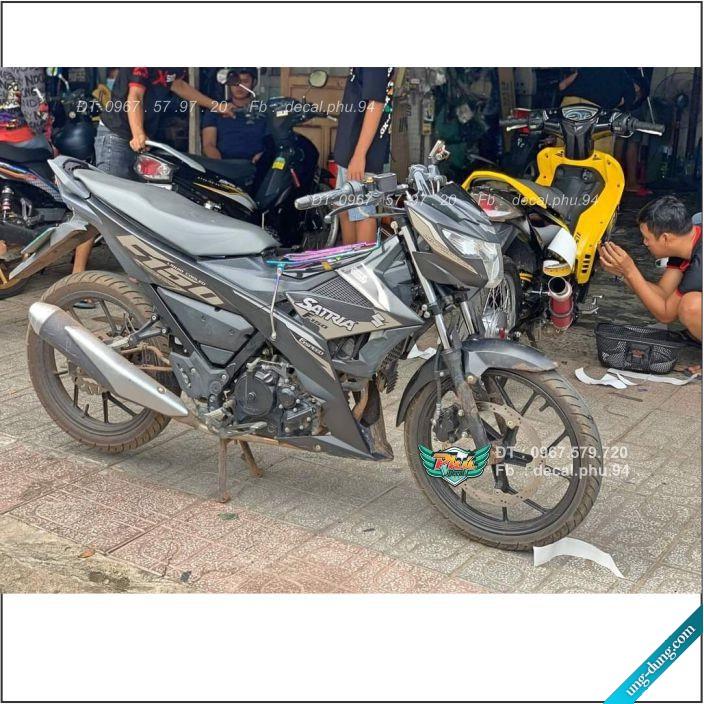 Tem Rời Satria Nhám Xám đen