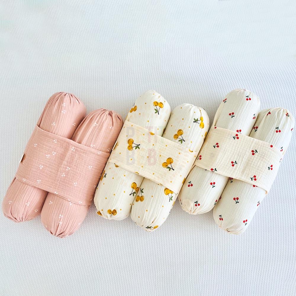 Gối chặn cho bé sơ sinh PETIT BEBE muslin thoáng khí họa tiết cherry trẻ ngủ ngon