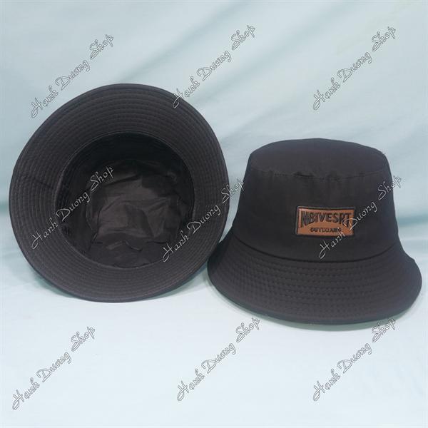 Nón tai bèo mũ bucket vành nhỏ thêu chữ Nbivesrt - Đen