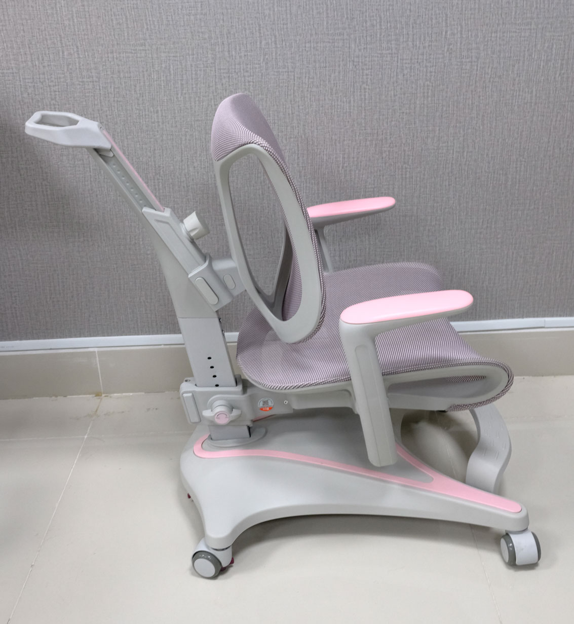 GHẾ CHỐNG GÙ ERGONOMIC K39 - Hồng