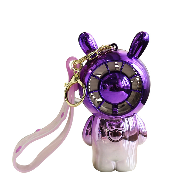 Quạt mini cầm tay kèm theo móc treo tiện lợi với thiết kế dễ thương nhỏ gọn có 2 mức độ gió siêu mát