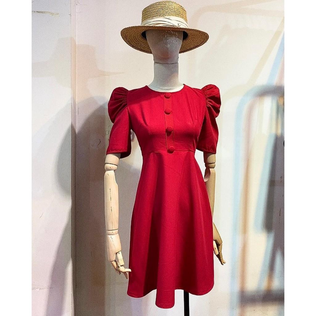 Đầm đỏ xoè tay nhún