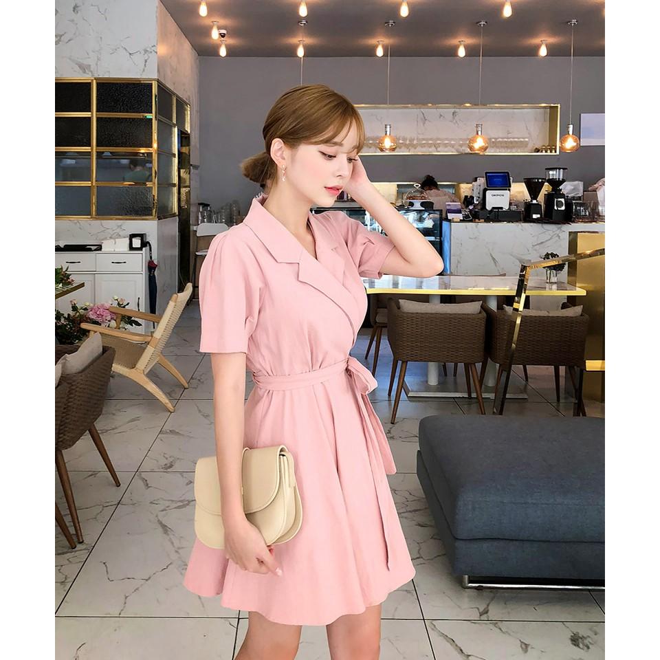 Đầm công sở hồng và vàng cổ vest cột nơ eo
