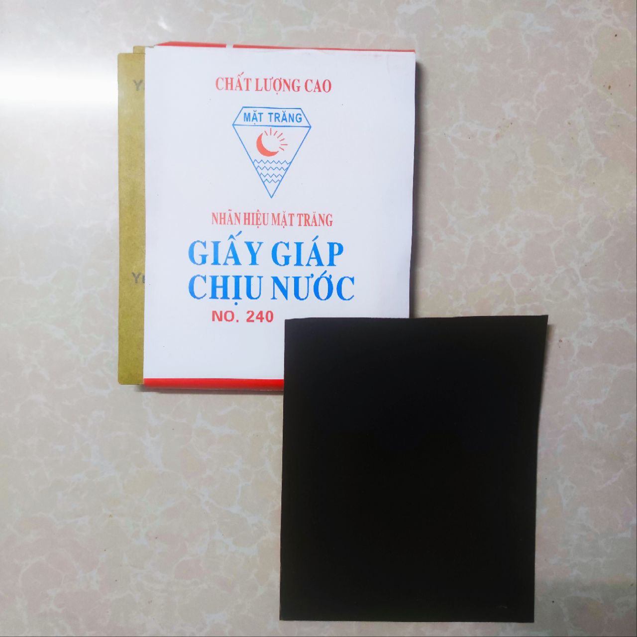 Giấy nhám gỗ, chà mịn gỗ, xả nhám gỗ 240P, giấy nhám đen mặt trăng