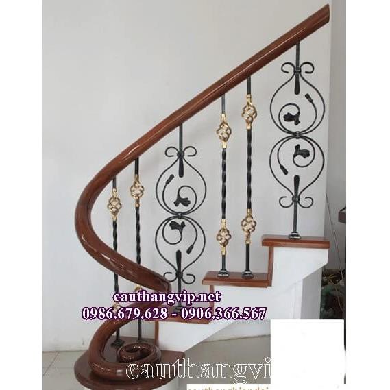 Thi công lan can cầu thang sắt nghệ thuật cho biệt thự