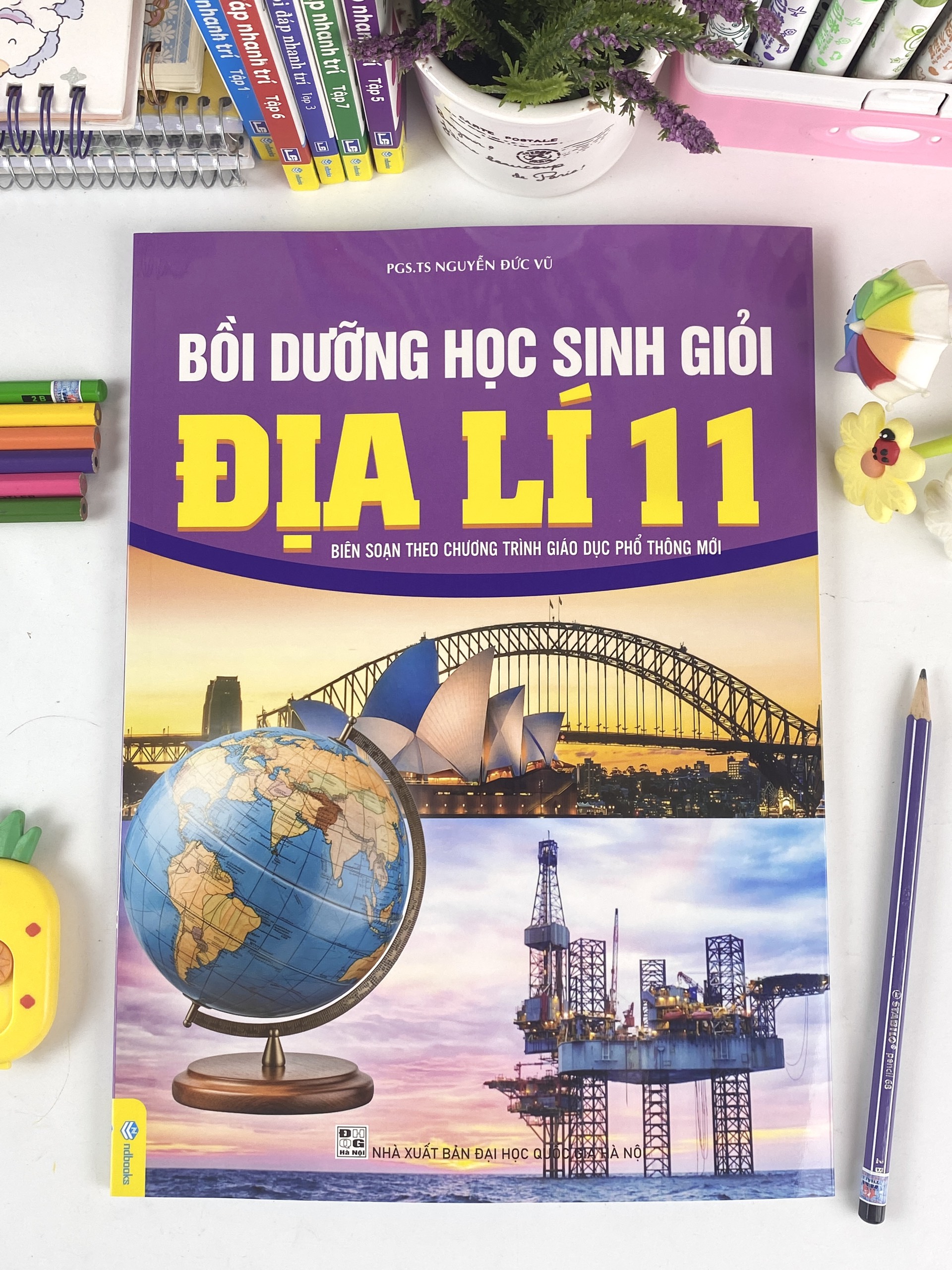 Sách - Bồi Dưỡng Học Sinh Giỏi Địa Lí 11 - Biên soạn theo chương trình GDPT mới - ndbooks