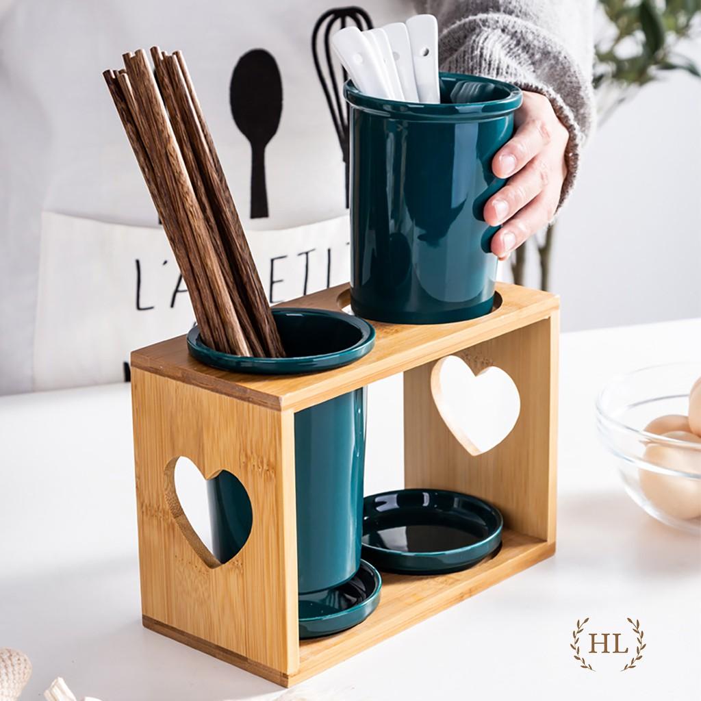 Ống cắm đũa sứ 2 xanh cổ vịt - khung gỗ phong cách Bắc Âu | ỐNG ĐỰNG ĐŨA XANH NGỌC BÍCH PHONG CÁCH TÂN CỔ ĐIỂN