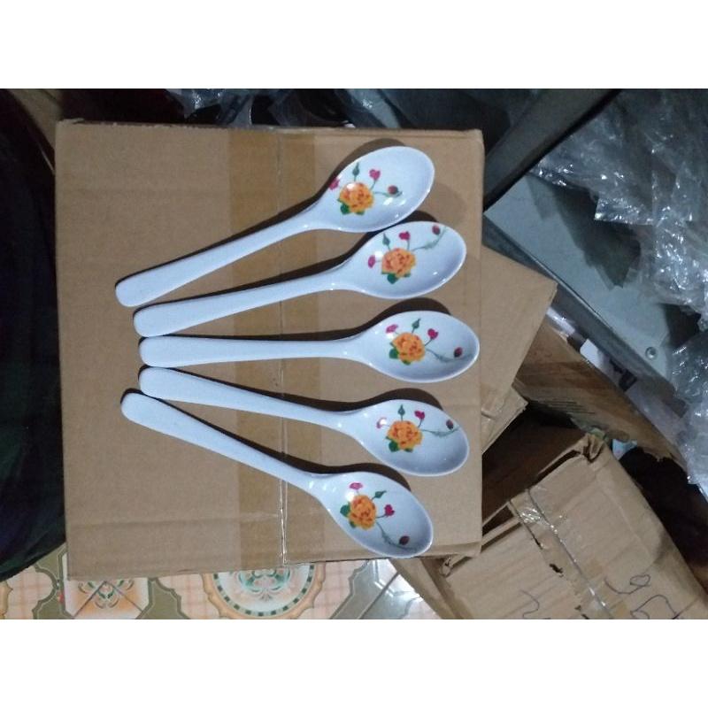 Thìa nhựa phíp to ăn cháo ăn cơm cho bé